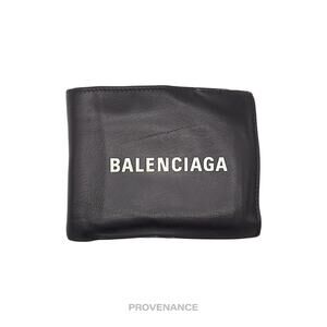 🔴 Balenciaga Logo 8CC Bifold Wallet - Black Neon Leather